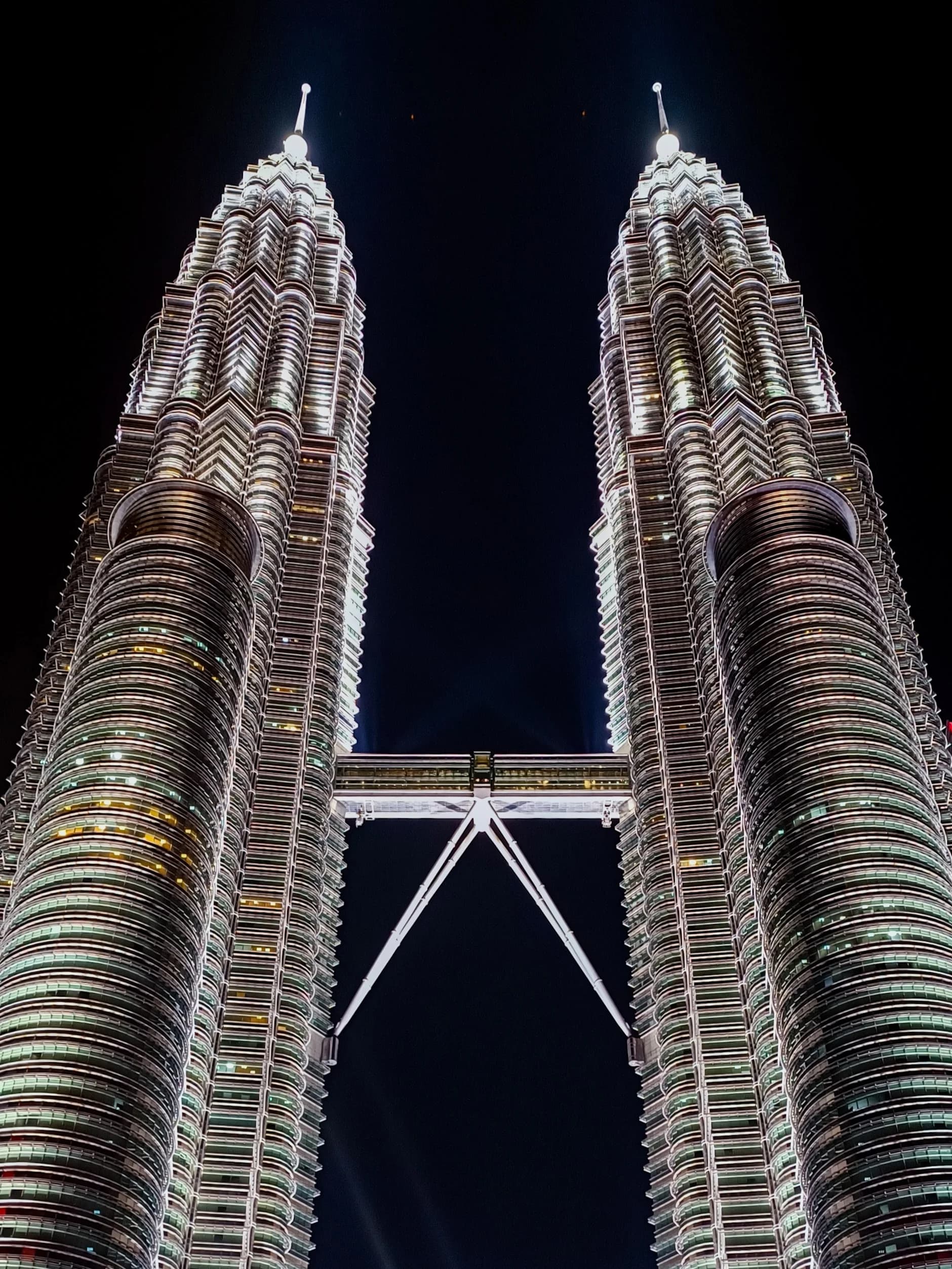 Malaysia & Indonesia in two weeks: From Kuala Lumpur Temples to Gili Turtles — photo 1